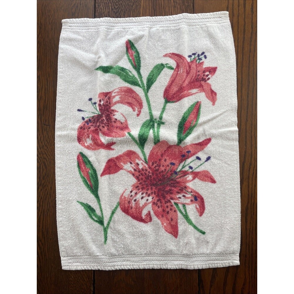 Vtg Martex  Floral White Hand Towel 17”x23” Granny Core Pink Lilly 100% Cotton